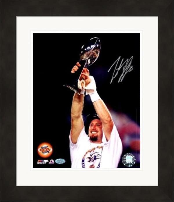 Снимка на Трент Дилфера с автограф 8x10 (Балтимор Рейвънс, Суперкупа) 1 в матова рамка - Снимки NFL с автограф