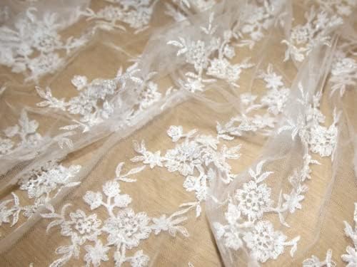 Сватбена лейси плат Роксана от мъниста и блестящо тюл от висшата мода в бял цвят - на метър